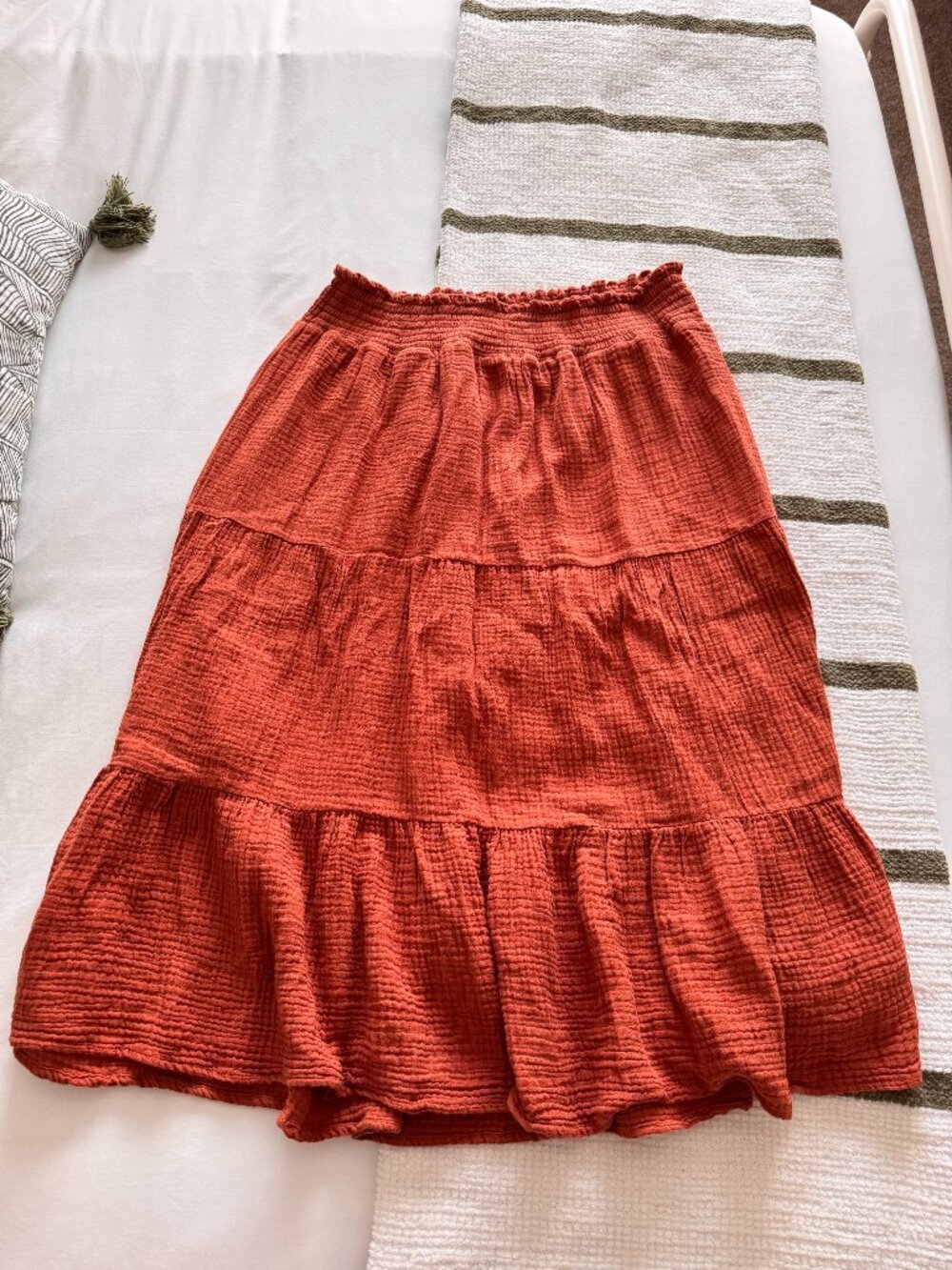 No Comment Juniors' Cotton Gauze Tiered Midi Skirt